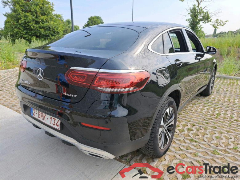 MERCEDES-BENZ GLC COUPAu2030 2.0 GLC 300 E PHEV 4MATIC 4WD AUTO #3
