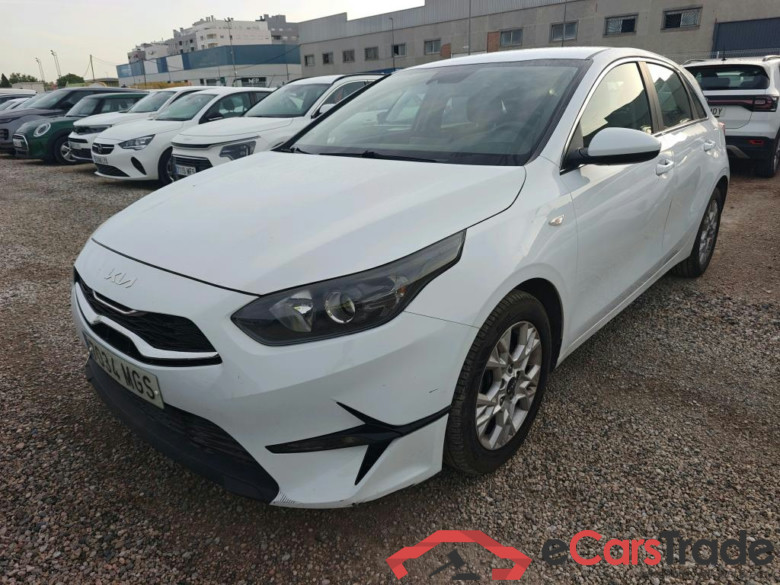 KIA Ceed / 2021 / 5P / berlina con portón 1.0 T-GDi 74kW (100CV) Drive