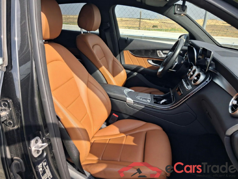 MERCEDES-BENZ GLC Coupé / 2019 / 5P / coupé GLC 300 de 4MATIC #6