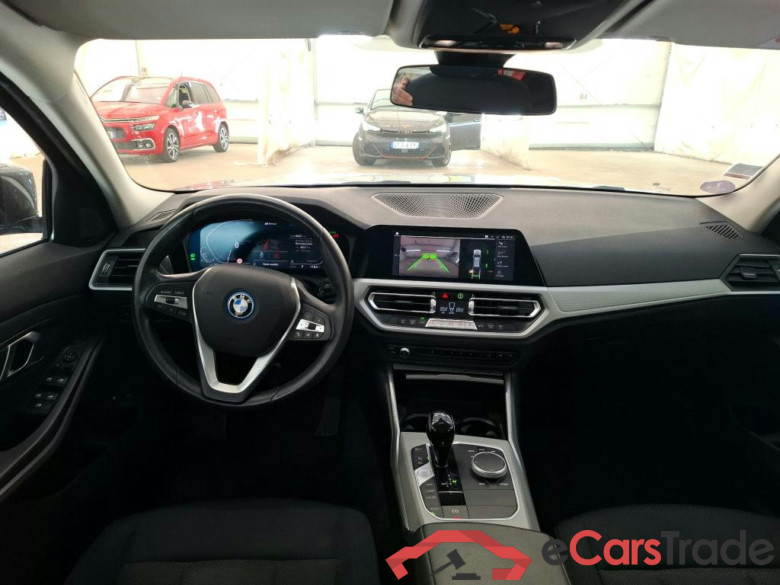 BMW Série 3 Touring / 2019 / 5P / Break 320e 204ch Business Design BVA8 Hybride #5