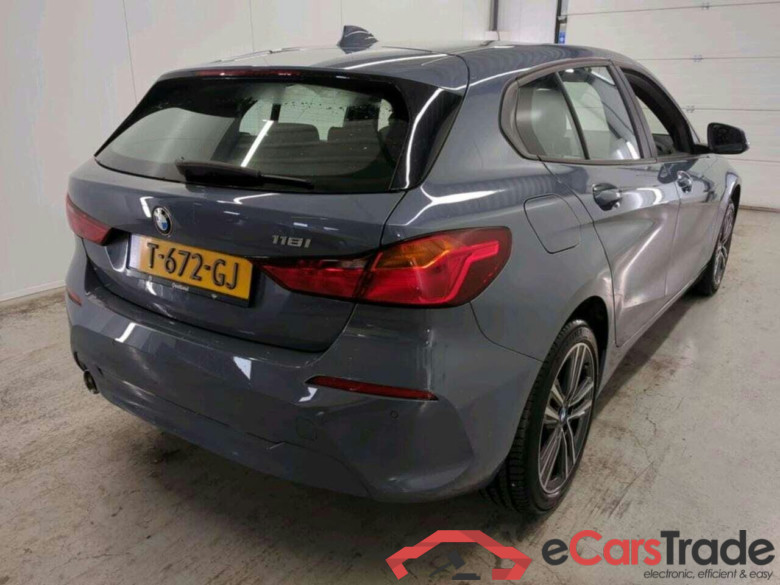 BMW 1-serie 118i Intro Ed. #2