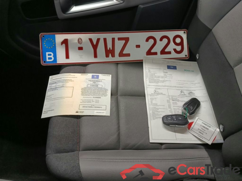 Citroën C5 Aircross 1.5 BlueHDi 130 S&S EAT8 Shine 5d #4