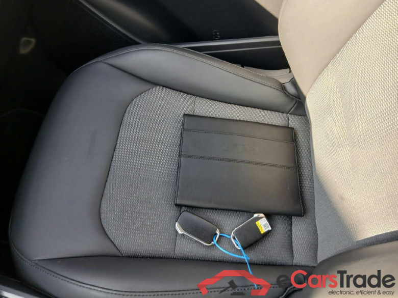KIA Niro / 2022 / 5P / crossover 1.6 GDi HEV 104kW (141CV) Drive #4