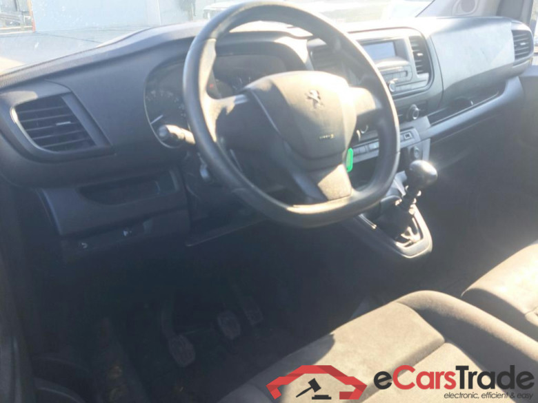 PEUGEOT Expert / 2016 / 4P / furgón Furgón BlueHDi 120 S&S 6v Standard #3