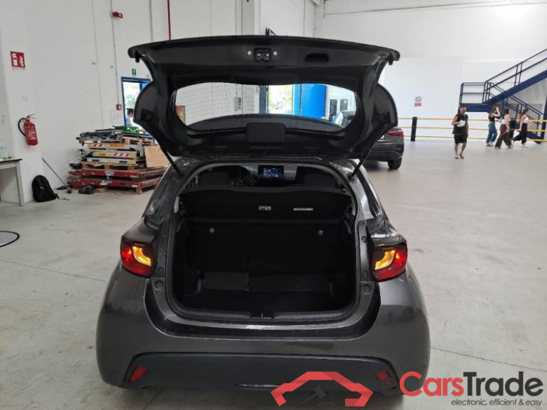 TOYOTA YARIS / 2020 / 5P / BERLINA HYBRID BUSINESS MY20 #5