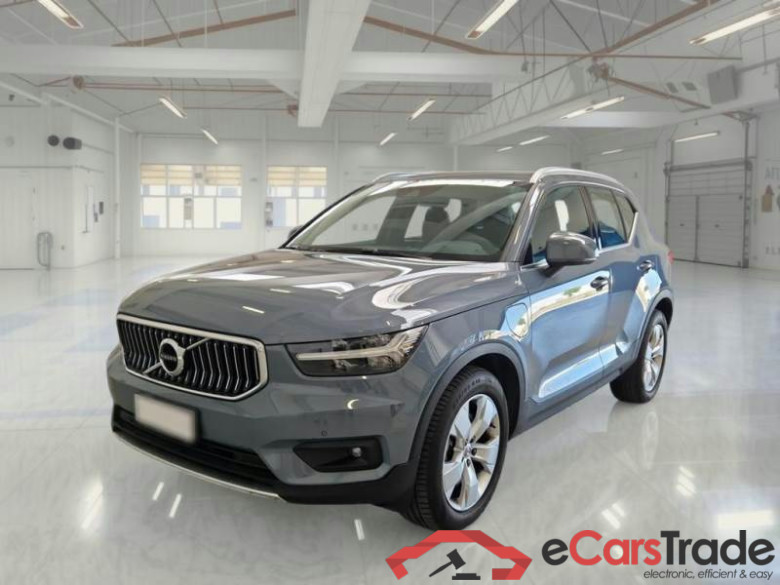 VOLVO XC40 / 2017 / 5P / SUV T5 PLUG-IN HYBRID AUTO RECH INSCRIP EXPR #1