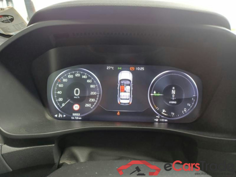 VOLVO XC40 / 2021 / 5P / SUV T4 RECHARGE PLUG-IN AUTO CORE #4