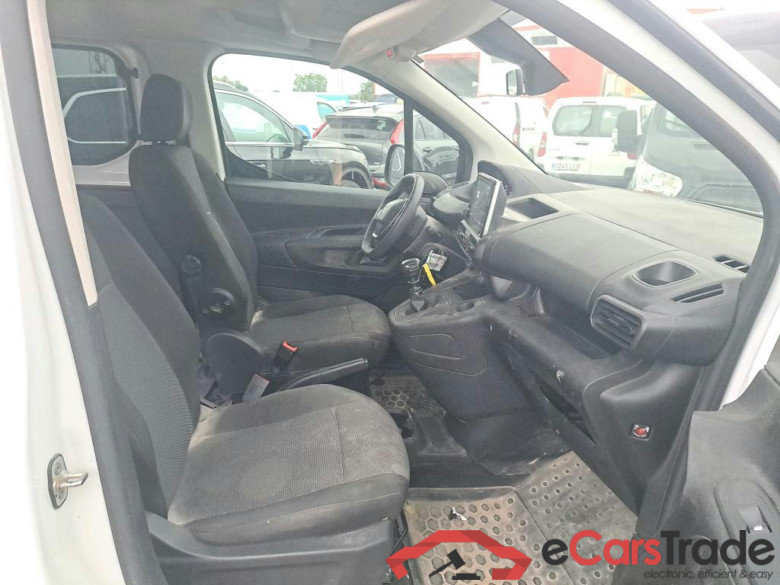 PEUGEOT Rifter / 2018 / 4P / combi Active Standard BlueHDi 73kW (IND) (CX2) #6
