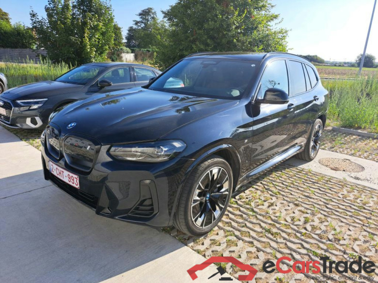 BMW IX3 80KWH AUTO