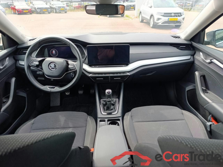 SKODA OCTAVIA COMBI 1.5 TSI Bns. Edition #5