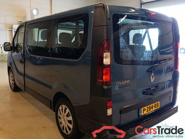 RENAULT Trafic Passenger 2.0 dCi 145 Zen #4