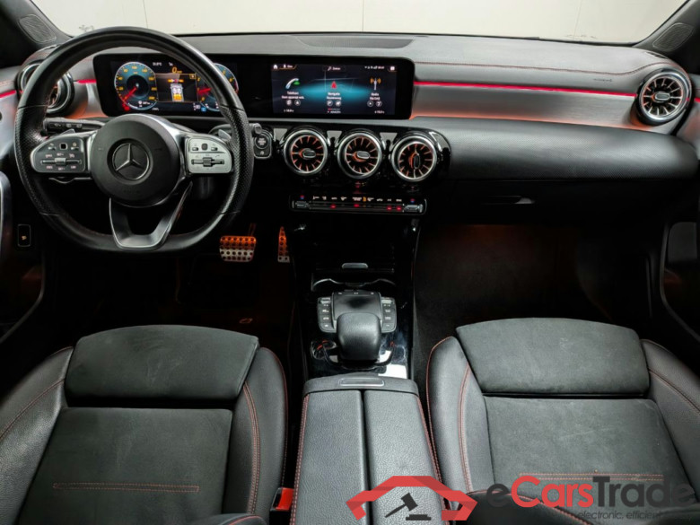 MERCEDES-BENZ CLA-klasse Shooting Brake 180 Bns Sol. AMG #5
