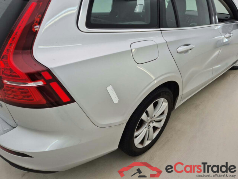 VOLVO V60 2.0 B3 MOMENTUM PRO #5