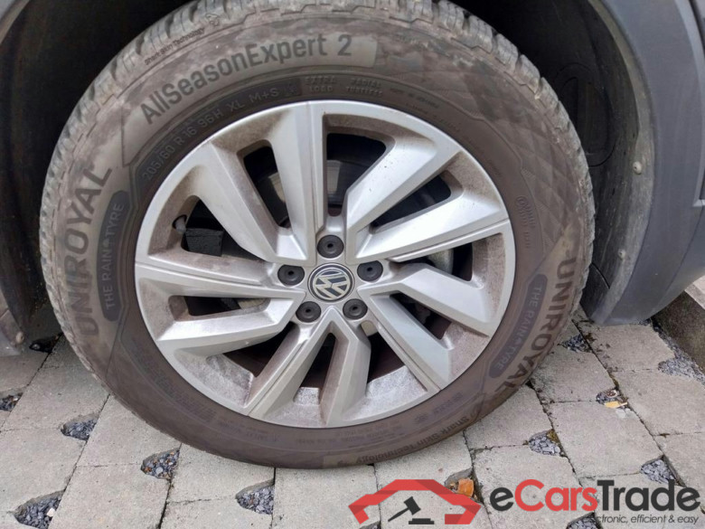 VOLKSWAGEN T-Cross Life 1.0 TSI 70 kW (95 ch) 5 vitesses manuel #3