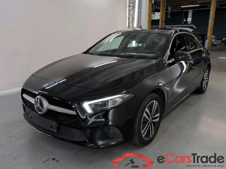 MERCEDES-BENZ A-CLASS LIMOUSINE 1.3 A 250 E BUSINESS SOLUTION DCT