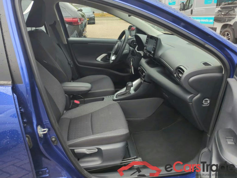 TOYOTA Yaris 1.5 Hyb. Active #4
