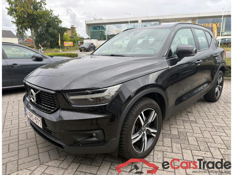 VOLVO XC40 1.5 T2 R-Design Geartronic #1