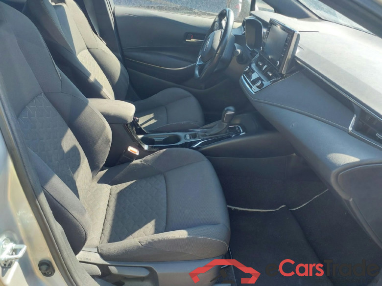 TOYOTA Corolla / 2019 / 5P / familiar 1.8 125H ACTIVE TECH E-CVT TOU SPORT #4