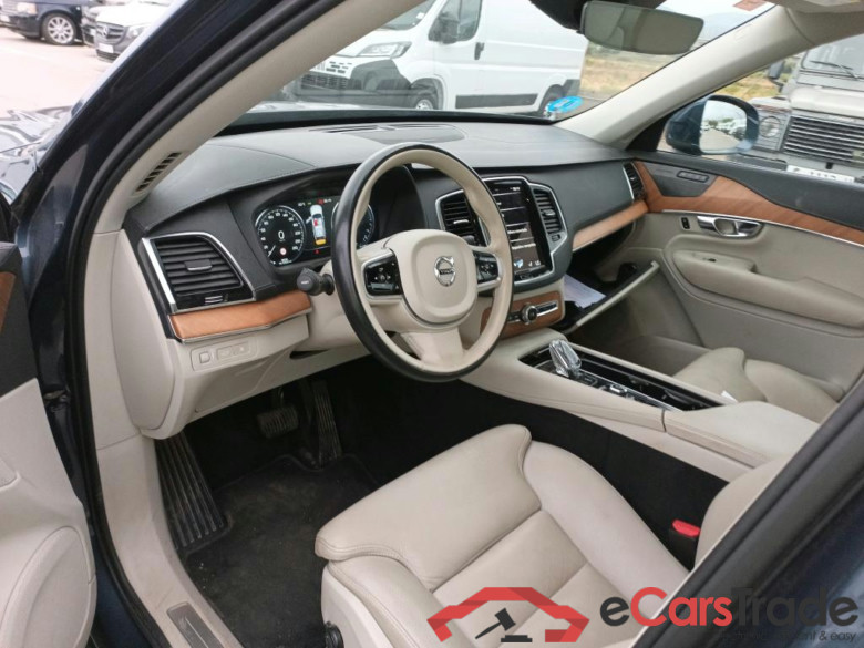 VOLVO XC90 / 2019 / 5P / todoterreno 2.0 T8 AWD Recharge Inscription Auto #3