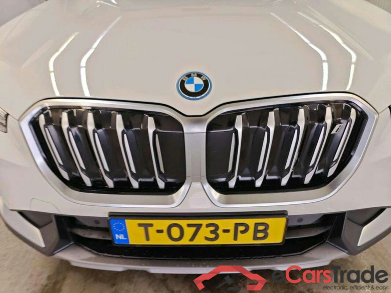 BMW iX1 xDrive30 Launch Ed. #4