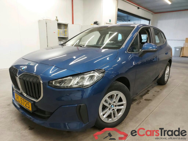 BMW 218i Active Tourer Aut. LED LC-Pro Navi-Pro KeylessGo Camera Klima PDC ... #1