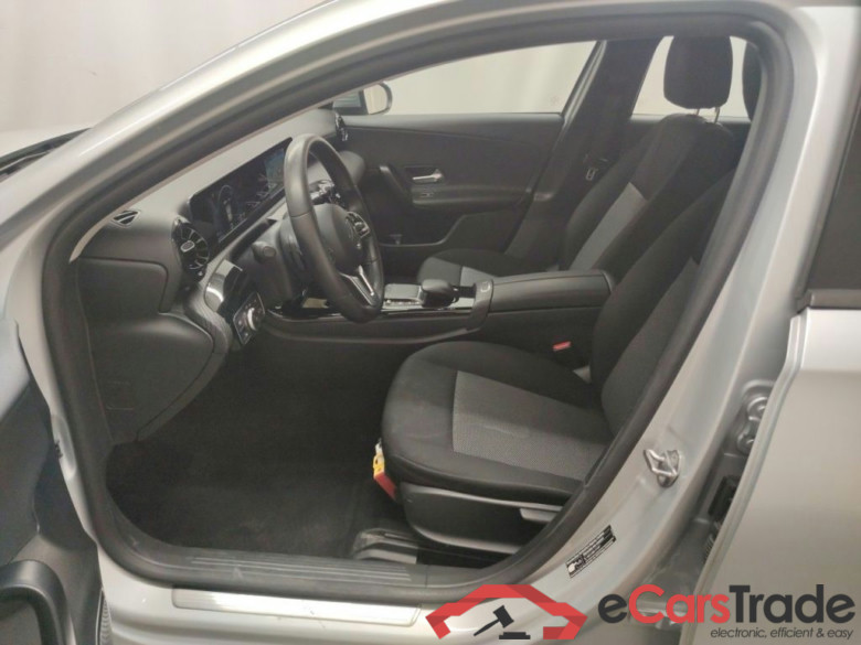 Mercedes-Benz A-Klasse A 180 d Business Solution Essential Aut. 5d #3