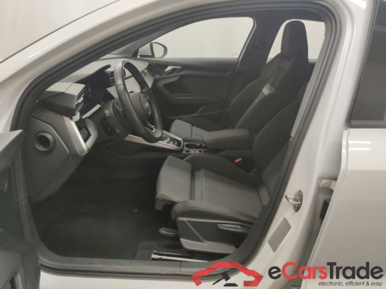 Audi A3 Sportback 2.0 35 TDi 110kW S tronic 5d #3