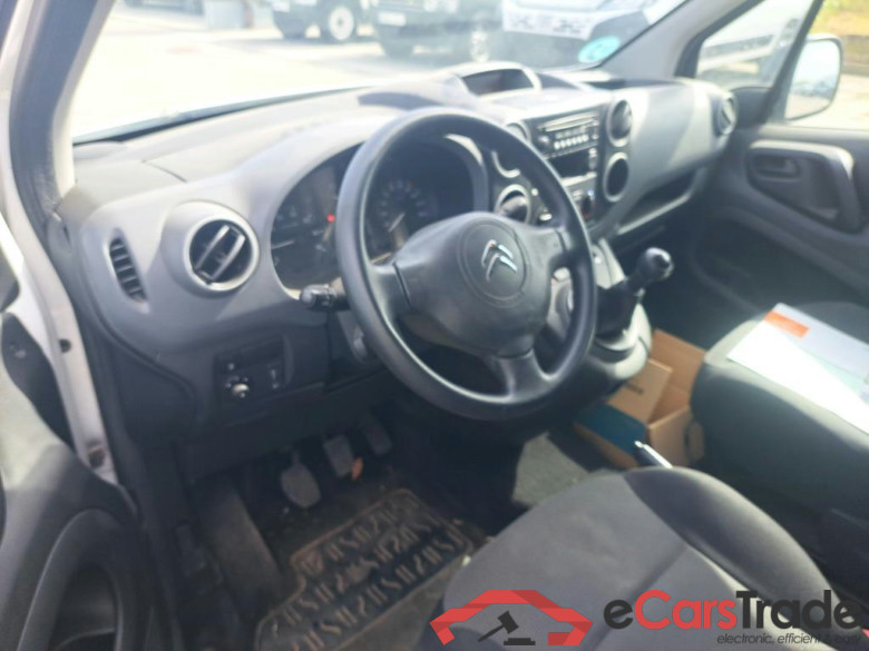 CITROEN Berlingo / 2015 / 3P / furgón derivado de turismo BlueHDi 74KW (100CV) #3
