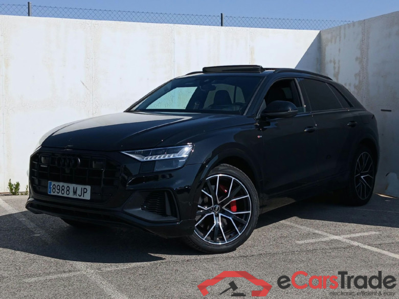 AUDI Q8 / 2018 / 5P / todoterreno 55 TFSIe 280kW Black Line Pl quattro tip #1
