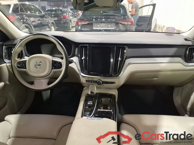 VOLVO V60 2.0 T6 RECHARGE AWD GEARTR INSCRIPTION #6