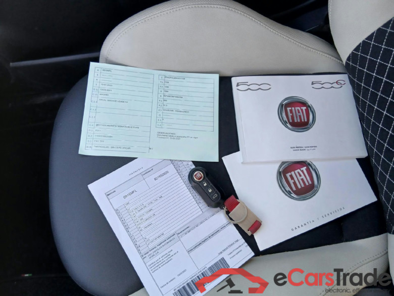 FIAT 500 / 2015 / 3P / berlina con portón Dolcevita 1.0 Hybrid 51KW (70 CV) (AC5) #5