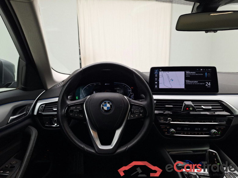 BMW, 5-ser To FL'20 PHEV, 520e Touring 150kW Aut #6