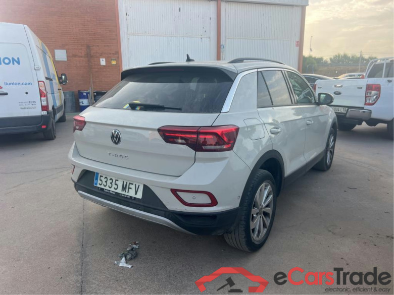 VOLKSWAGEN T-Roc / 2021 / 5P / todoterreno Life 1.5 TSI 110kW (150CV) DSG #2