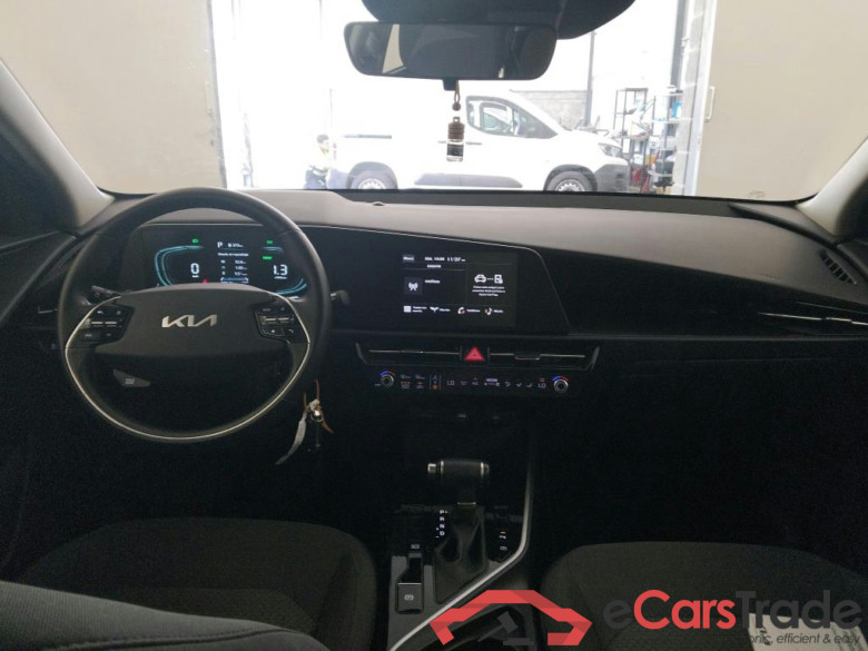 KIA Niro / 2022 / 5P / crossover 1.6 GDi HEV 104kW (141CV) Concept #3