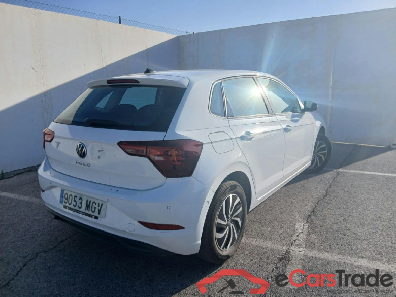VOLKSWAGEN Polo / 2021 / 5P / berlina con portón Life 1.0 TSI 70kW (95CV) #2