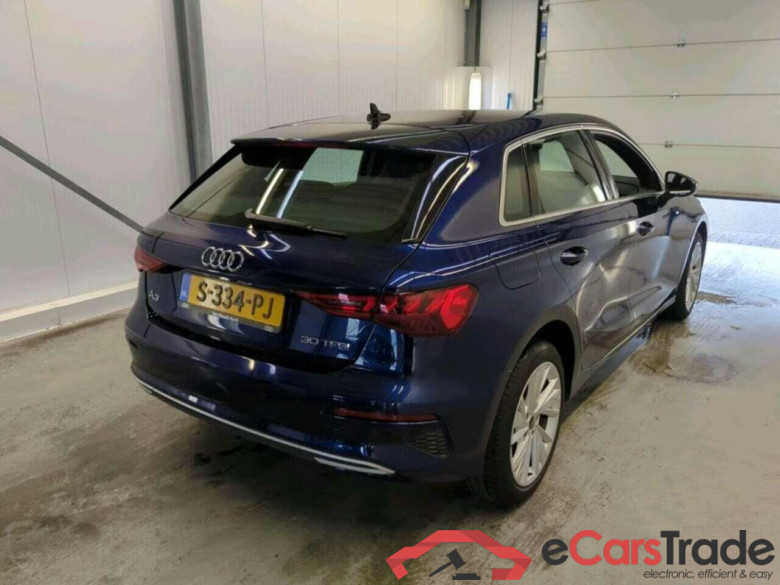 AUDI A3 Sportback 30 TFSI Adv edition #2
