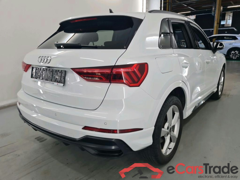 AUDI Q3 1.4 45 TFSI E S TRONIC S LINE #4