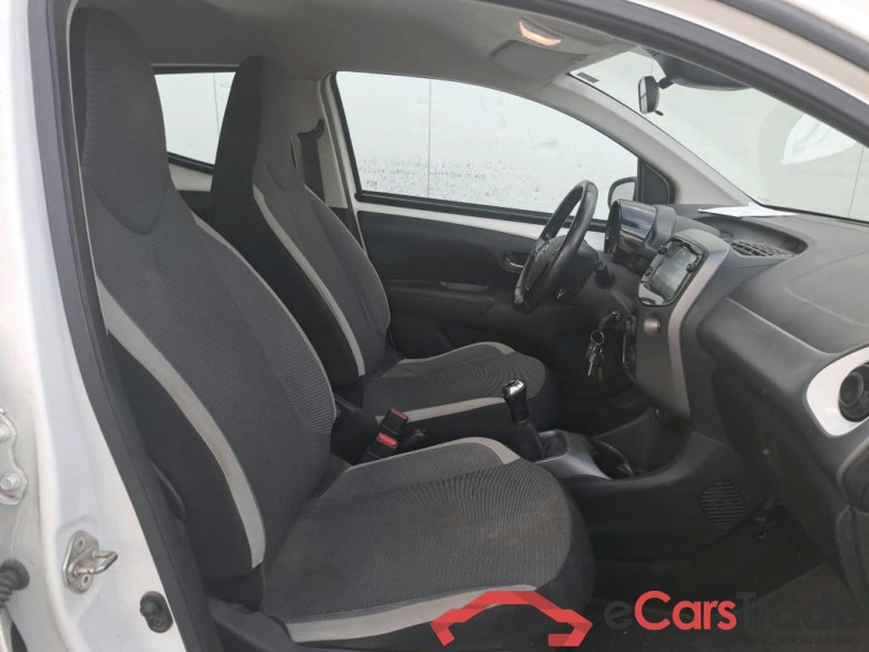 TOYOTA Aygo / 2018 / 5P / minicoche 1.0 70 x-play #6