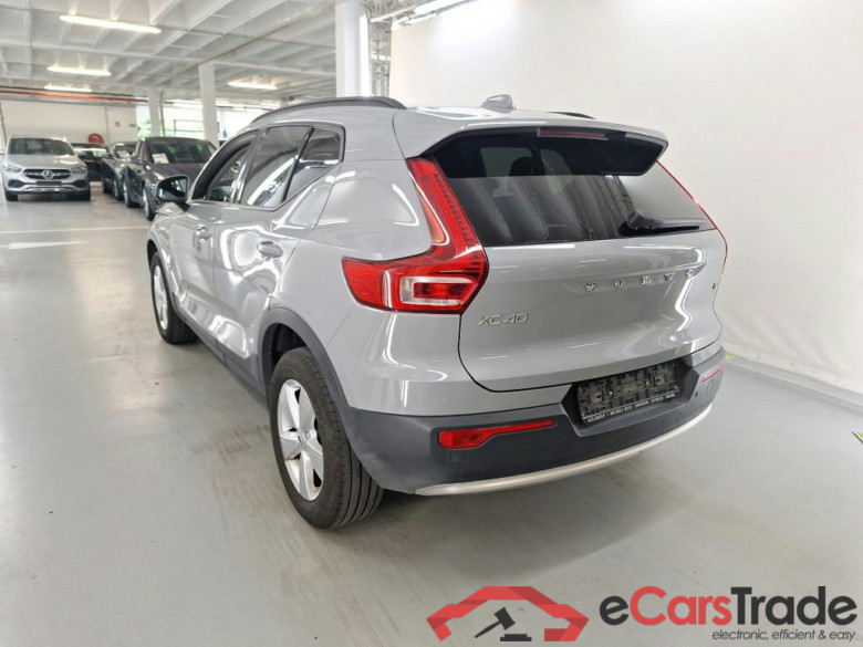 VOLVO XC40 1.5 T2 ESSENTIAL AUTO #3