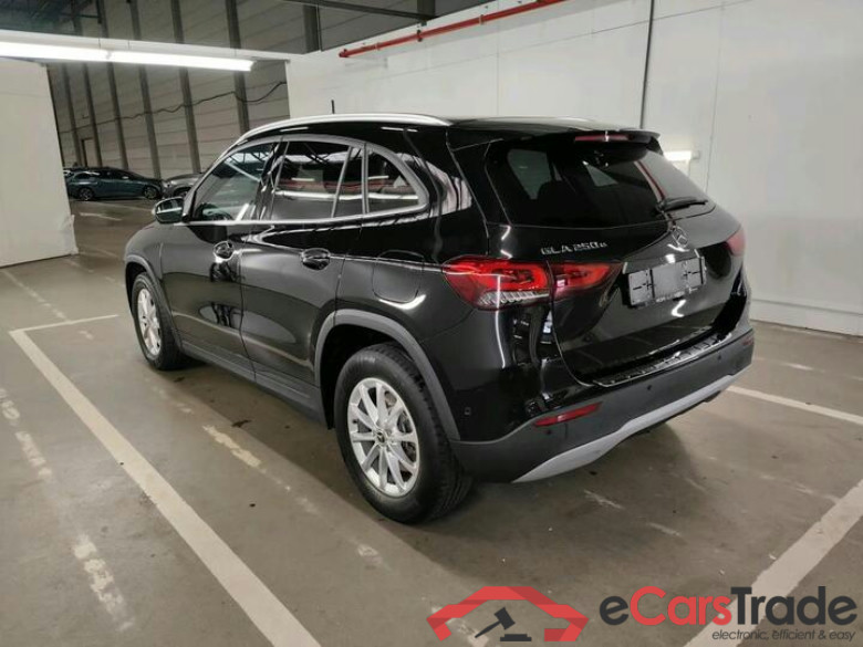 Mercedes GLA GLA GLA 250e Business Line (PHEV) 160kW/218pk  5D/P Auto-8 #3