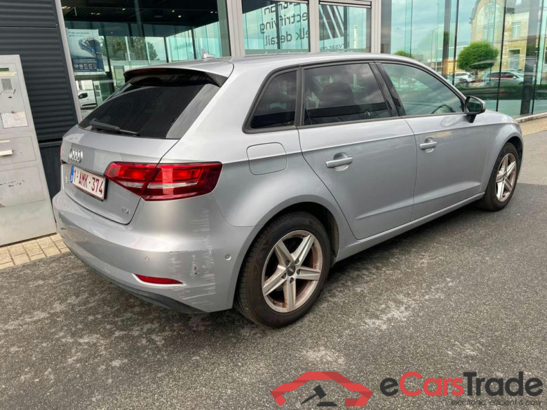 AUDI A3 Sportback Dsl A3 Sportback 1.6 TDi S tronic #3