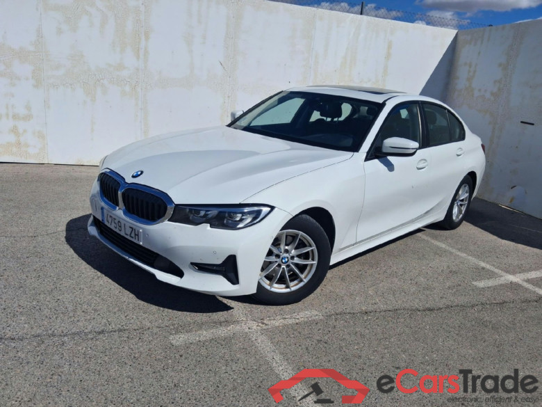 BMW Serie 3 / 2018 / 4P / sedán 318d Auto.