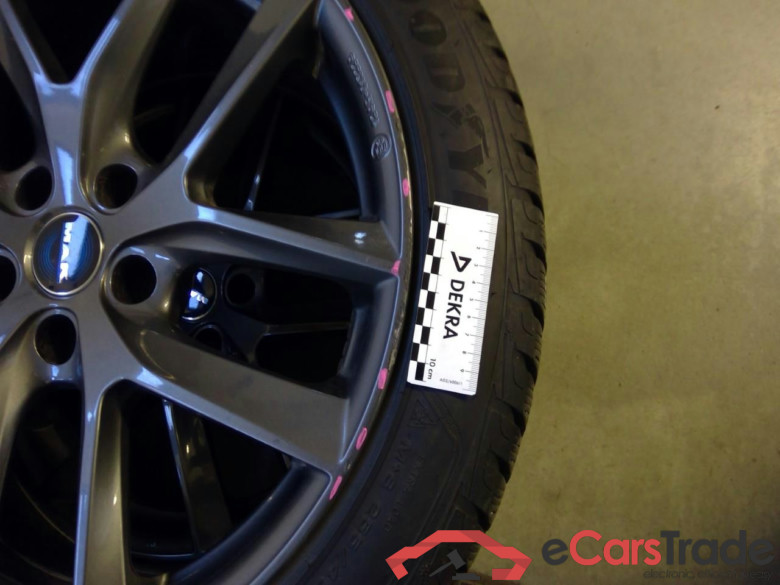 Model Y Long-Range AWD #6