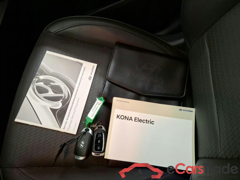 Hyundai KONA Premium Electric 64 kWh 5d #4