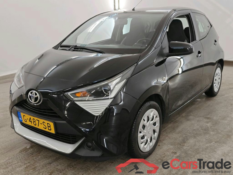 Toyota AYGO 1.0 VVT-i x-play 5d #1