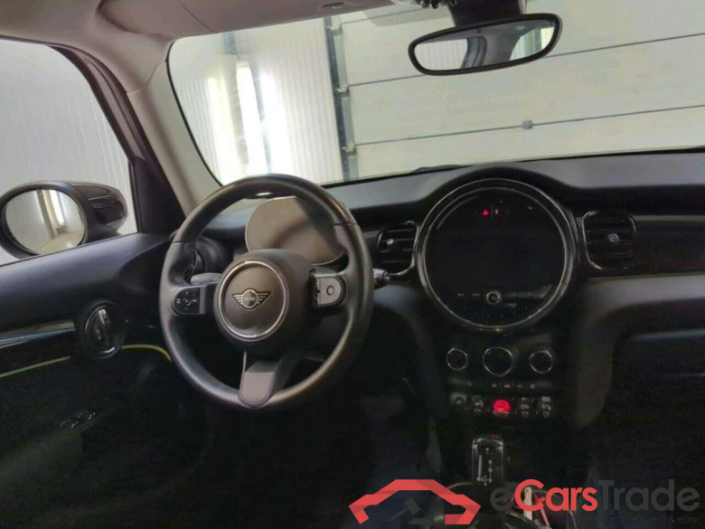 Mini 5-deurs 1.5 Cooper Camden #3