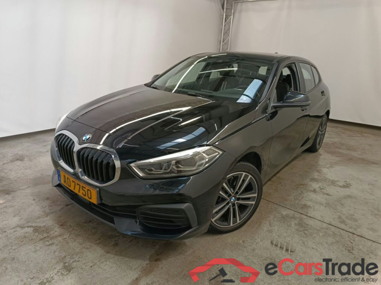 BMW 1 HATCH DIESEL - 2019 120dXA 190hp (EU6AP) 5d #1