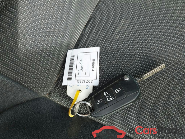 CITROËN - CIT JUMPY BlueHDi 120PK  Control        ***      NOCKENWELLE / STEUERKETTE  !   MOTORSCHADEN    -   CAMSHAFT CHAIN !  ENGINE OUT      ***         With Manual Clima #4