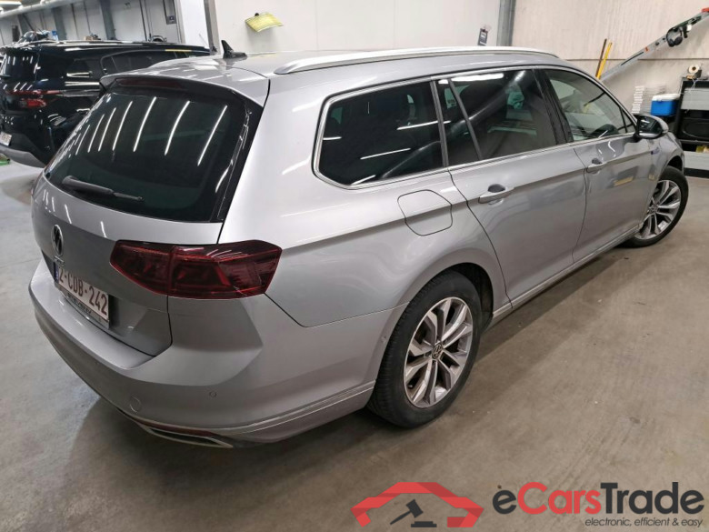 VOLKSWAGEN - VW  PASSAT VARIANT TSI GTE 218PK DSG6 Business With Nappa Leather & Matrix LED & Nav Discover Media & Design & Comfort & Pano Roof & Area View  * HYBRID * #2