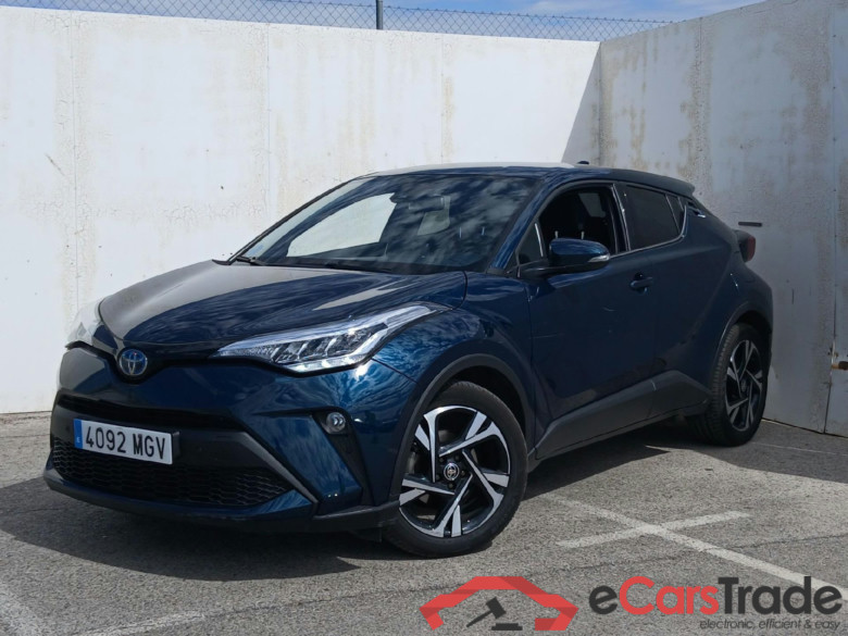 TOYOTA C-HR / 2019 / 5P / todoterreno 2.0 180H Advance #1